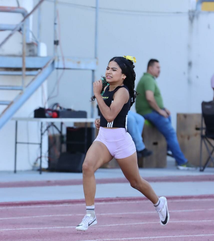 HISTÓRICO e IMPRESIONANTE Joven atleta nayarita rompe 3 récords en un solo evento deportivo.