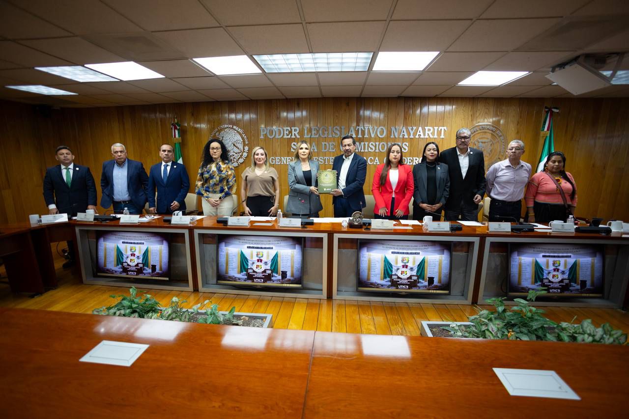 Recibe Cámara de Diputados el IV Informe de Gobierno