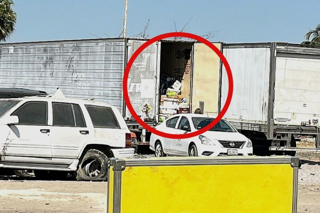 Colectivos de búsqueda reportaron el hallazgo de fragmentos de restos óseos en el estacionamiento de la Fiscalía de Nayarit. También denuncian tráileres con expedientes y olores fétidos.